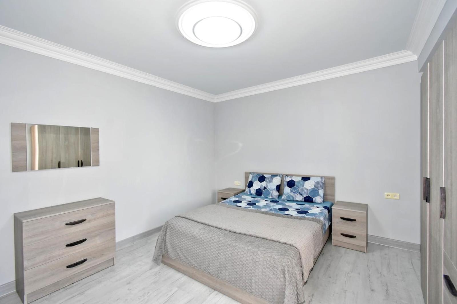 Luxury Spacious Apartment On Saryan Street.Centre Erivan Dış mekan fotoğraf